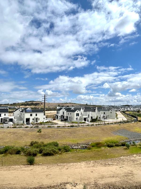To Let 1 Bedroom Property for Rent in The Huntsman Western Cape